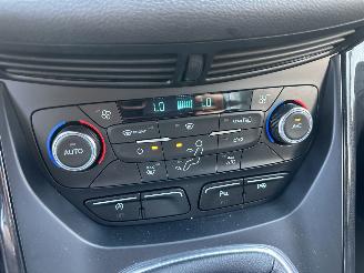 Ford Kuga 1.5 EcoB Turbo 150pk 6-bak ST-Line - nap - navi - xenon - park assist - leer + alcantara - zwarte hemel - keyless picture 22