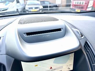 Ford Kuga 1.5 EcoB Turbo 150pk 6-bak ST-Line - nap - navi - xenon - park assist - leer + alcantara - zwarte hemel - keyless picture 21