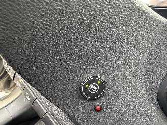 Toyota Corolla 1.8 Hybrid aut + lpg/g3 Executive - 64dkm nap - pano - head up - keyless - kuipstoelen - lpg/g3 onderbouw picture 19