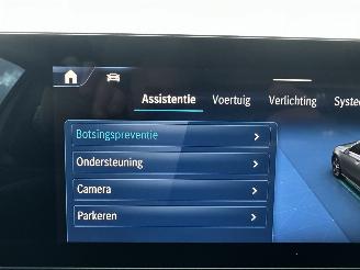 Mercedes A-klasse 250e aut + f1 AMG Bus Sol Limited - nap - pano - 1e eig - widescreen - sfeerverl - cam - front + line assist - keyless picture 55