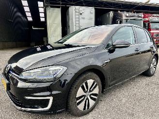 Volkswagen e-Golf Gereserveerd 136pk automaat highline 5drs - nap - 1e eig - front + line + side assist - keyless - leer - stoelverw - defa alarm picture 2