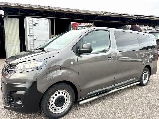 Opel Vivaro E Combi 75kWh 136pk aut 9-Pers lang - nap - pano - 1e eig - leer - airco - cruise - pdc - privacy glass picture 2