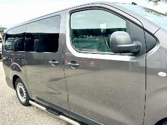 Opel Vivaro E Combi 75kWh 136pk aut 9-Pers lang - nap - pano - 1e eig - leer - airco - cruise - pdc - privacy glass picture 77