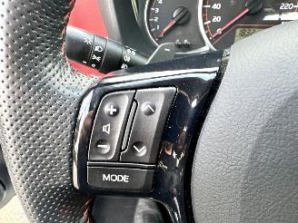 Toyota Yaris 1.3 VVT-i 99pk aut + f1 Dynamic - 48dkm nap - 1e eig - navi - cam - pdc v+a - airco - cruise - parelmoer picture 37