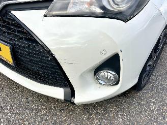 Toyota Yaris 1.3 VVT-i 99pk aut + f1 Dynamic - 48dkm nap - 1e eig - navi - cam - pdc v+a - airco - cruise - parelmoer picture 8