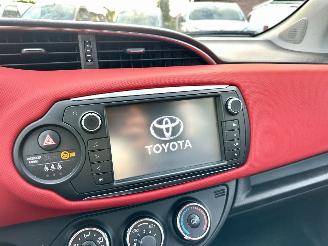 Toyota Yaris 1.3 VVT-i 99pk aut + f1 Dynamic - 48dkm nap - 1e eig - navi - cam - pdc v+a - airco - cruise - parelmoer picture 55
