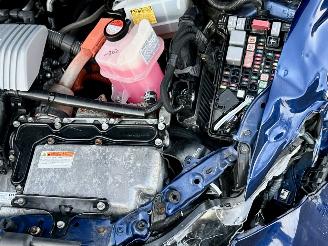 Toyota Auris Touring Sports 1.8 Hybrid 99pk aut Aspiration - nap - clima - cruise - navi - camera - aux - usb - facelift picture 9