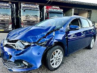 Toyota Auris Touring Sports 1.8 Hybrid 99pk aut Aspiration - nap - clima - cruise - navi - camera - aux - usb - facelift picture 2