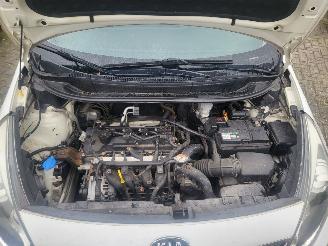 Kia Rio 1.2 cvvt  Super pack 5 drs picture 14