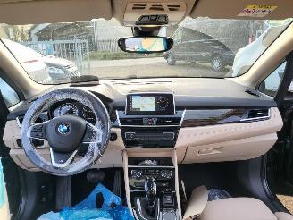 BMW 2-serie 218I ACTIVE TOURER High Executive picture 4