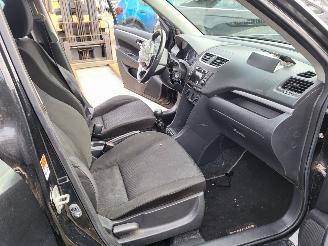 Suzuki Swift 1.2 Comfort EASY COOL 1e eigenaar 120 d km geen wok picture 11