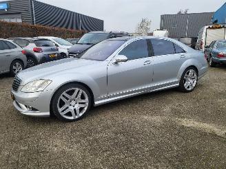 uszkodzony samochody osobowe Mercedes S-klasse S 320 CDI  LANG 2007/2