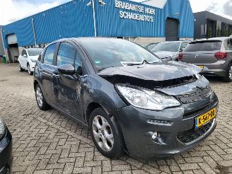 Voiture accidenté Citroën C3 C3  AUTOMAAT 22000 km!!! E exclusive 1.2 PureTech Tendance , RIJDBAAR 2016/6