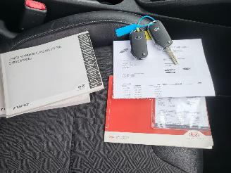 Kia Niro Niro 1.6 GDi Hybrid DynamicLine 1e eigenaar rijdbaar picture 25