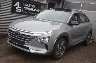 damaged passenger cars Hyundai Nexo FCEV Plus Pack *Navi/Clima/Stoelverwarming/Camera/Panoramo 2022/8