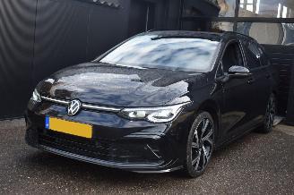 Auto incidentate Volkswagen Golf 1.5 eTSI R-line Business 150Pk *Navi/Clima/Camera/Panorama 2022/6