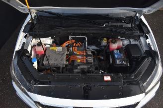 MG ZS EV 45kwh Luxury 143Pk *Navi/Clima/Camera/Leder/Panorama/Stoelverwarming picture 22