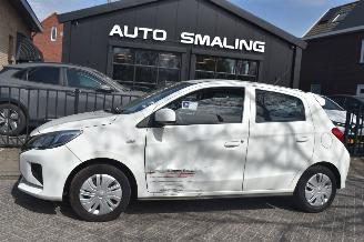 Vaurioauto  passenger cars Mitsubishi Space-star 1.2 Connect+ 71Pk *Airco 2023/5