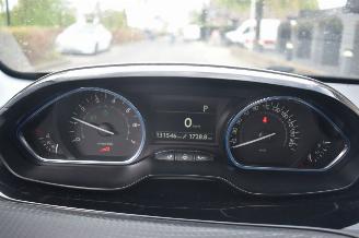 Peugeot 2008 1.2 Puretech GT-Line 110Pk *Navi/Clima/Camera picture 10