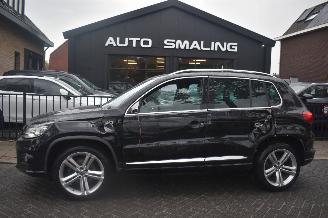 Voiture accidenté Volkswagen Tiguan 2.0 Tdi R-Line Edition 140Pk *Navi/Airco/Panorama 2015/1