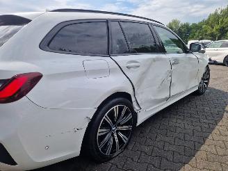 BMW 3-serie 2.0LTr 115KW AUTOM / SPORTLEER / HEAD UPP / ZWARTE HEMEL picture 6