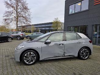 Volkswagen ID.3 Pro Performance 1ST 62kWh 150 KW 204pk / ACC / 18\" Lmv picture 4