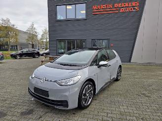 krockskadad bil auto Volkswagen ID.3 Pro Performance 1ST 62kWh 150 KW 204pk / ACC / 18\" Lmv 2020/9