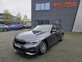 BMW 2500...3.3 330e HYBR /M-SPORT / HARM KARDON / HEAD UPP picture 3