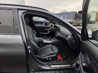 BMW 2500...3.3 330e HYBR /M-SPORT / HARM KARDON / HEAD UPP picture 19