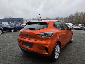 Renault Clio  picture 10