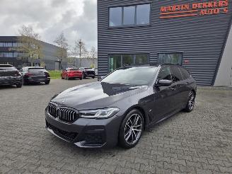 Unfallwagen BMW 5-serie 530i 180KW M-SPORT / HEAD UPP / PANO / 50DKM. 2023/4