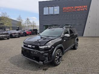 damaged passenger cars Dacia Bigster 1.8 HYBR-BENZINE  / AUTOMAAT  / 7400 KM 2025/5