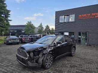 Vaurioauto  passenger cars Toyota Corolla Cross 2.0 LTr -112kw / PANO / LEER / JBL AUDIO 2024/11
