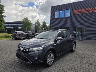 Unfallwagen Dacia Sandero 0.9  STEPWAY  BENZINE- GNC / NAVI / CAMERA 2023/4