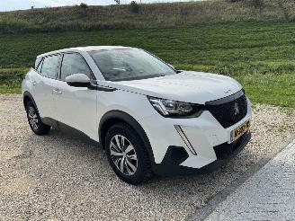 Peugeot 2008 1.2 PureTech Active clima navi nap picture 4