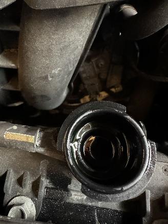 Mazda 3 2.0 SkyActiv-G Luxery | RHD | HUD | CAMERA | ACC picture 15