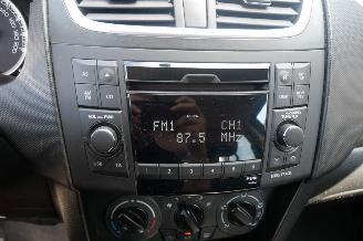 Suzuki Swift  picture 16