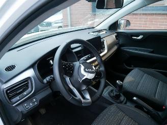 Kia Stonic  picture 11