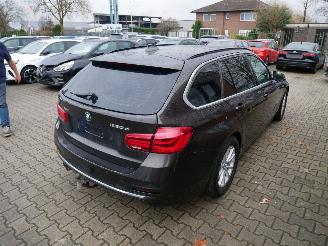 BMW 3-serie 320 D LUXURY X-DRIVE PANORAMADAK LEER LED picture 3