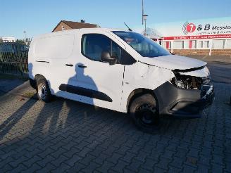 Vaurioauto  passenger cars Citroën Berlingo MAXI L2H1 2020/6