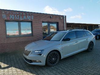 Coche accidentado Skoda Superb SPORT LINE DSG 4X4 PANORAMADAK BI-XENON ALCANTARA ACC 2019/4