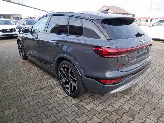 Audi SQ6 SQ6 e-tron PANORAMADAK 360 KW ACC HUD S.LINE STOELEN B & O picture 3
