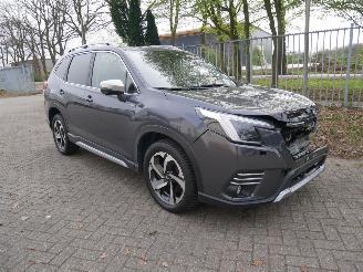 Subaru Forester PREMIUM AWD PANORAMADAK LEER LED BENZINE HYBRIDE picture 1