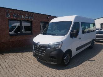 Voiture accidenté Renault Master 9 PERSOONS 2022/8