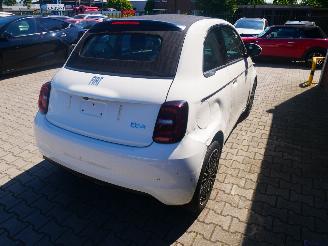 Coche accidentado Fiat 500E LA PRIMA BY BOCELLI 2023/9