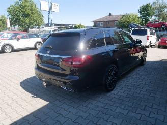 Mercedes C-klasse C 220 d T AMG LED PANORAMADAK ALCANTARA picture 3