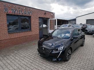 krockskadad bil auto Peugeot 208 GT PANORAMADAK HALF LEER ACC APPLE CARPLAY 2023/5