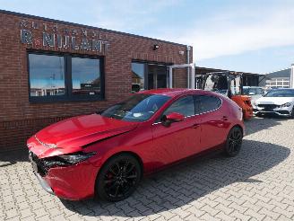 skadebil auto Mazda 3 SKYACTIVE X 2020/6