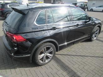 Volkswagen Tiguan 1.5TSI 150pk DSG-Aut. R-LINE Climatronic Leer Navi Panorama-D Camera ..... picture 2