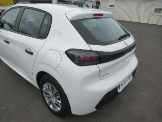 skadebil auto Peugeot 208 1.2 PURETECH 31.700km!! Airco CruiseControl Line-Assist.... 2021/9